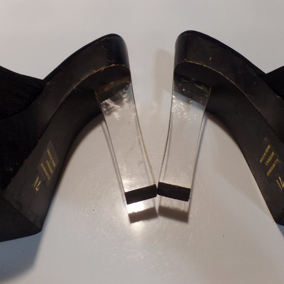 well worn jante clear lucite heel on wooden platforms! - Picture 7 of 11